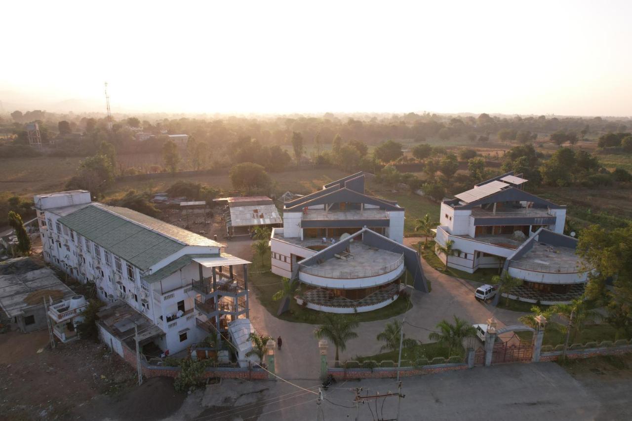Vasant Vihar Resort Kevadia Exterior foto